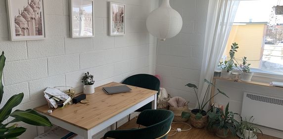 Studio Semi-meublé Au Centre-ville - Photo 2