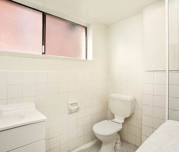Spacious 1st Floor Unit - Photo 3