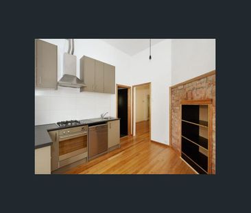 harming & Convenient Victorian Home! - Photo 2