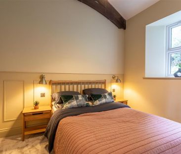 2 bedroom semi-detached house to rent - Photo 3