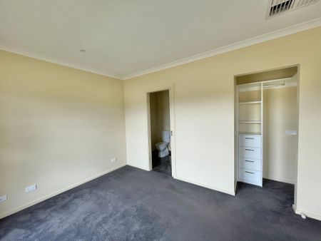 Contact Agent for Inspection and More Information 0448 636 633 - Photo 5