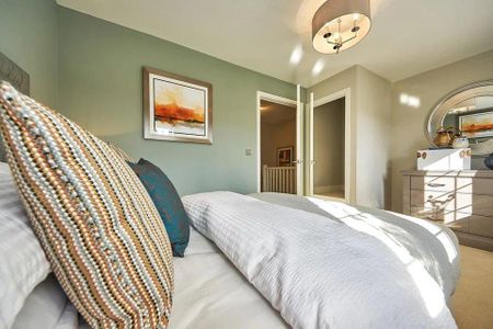 2 bedroom semi-detached house to rent - Photo 4