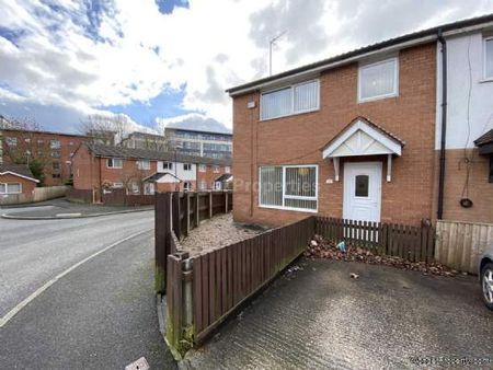 3 bedroom property to rent in Salford - Photo 4