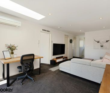 Stylish 2-Bedroom Apartment in Latham - Photo 5