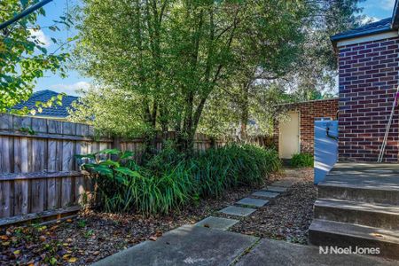 2/2 Georges Road, RINGWOOD - Photo 3