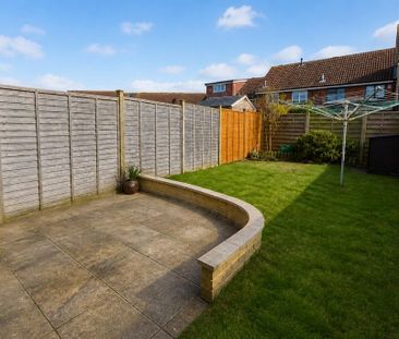 3 bedroom semi-detached house to rent - Photo 4