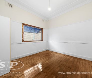 Spacious three bedroom house - Photo 2