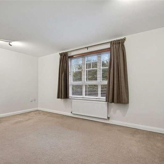 The Worcestershire, St. Andrews Road, Droitwich Spa, Worcestershire, WR9 - Photo 1