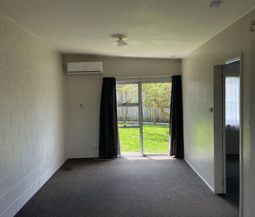 Renovated 1 Bedroom Unit - Photo 3