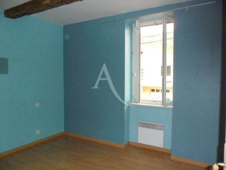 Location Appartement 3 pièces 74m² - Photo 2