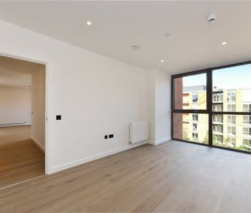 Carnwath Road, London, SW6 3FA - Photo 4