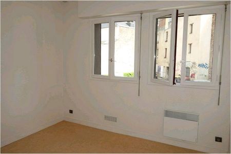 Studio Centre ville – - Photo 3