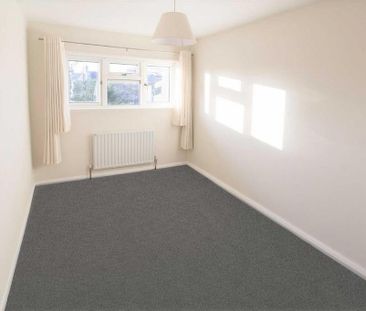 2 bedroom maisonette to rent - Photo 3