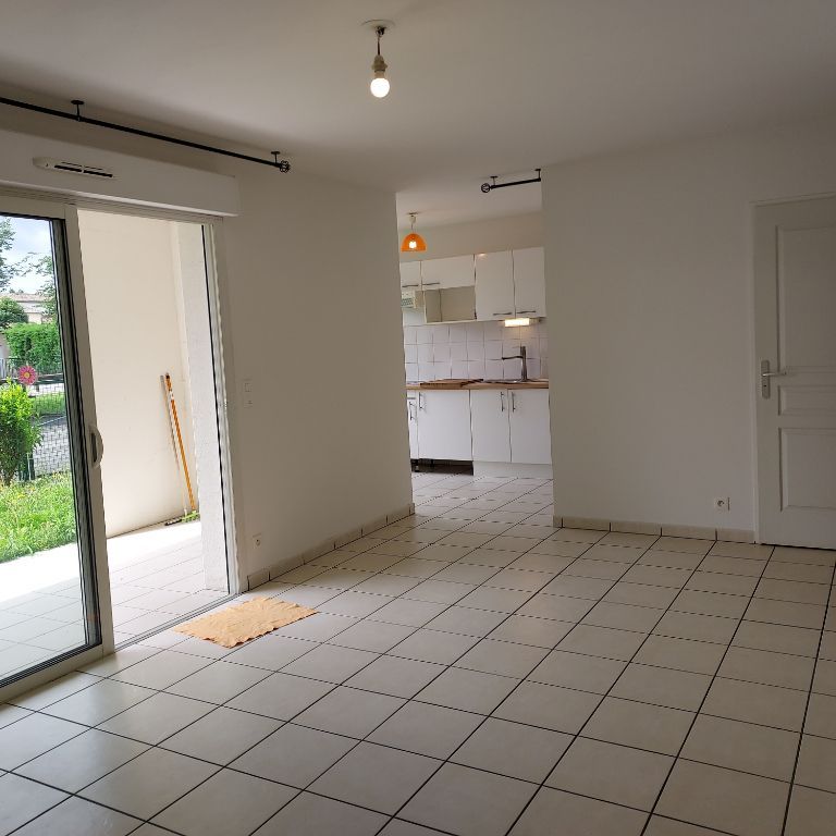 Location Appartement 2 pièces 47m² MONTUSSAN 33450 - Photo 1