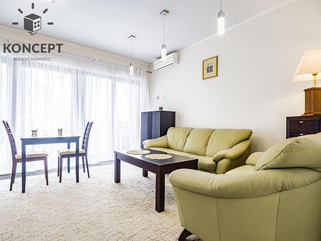 Komfortowy 2-pok. apartament przy Pl. Bema - Photo 2