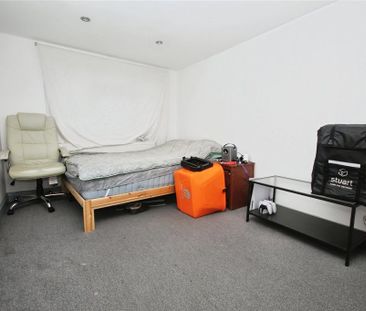 3 bedroom apartment to rent - Photo 3