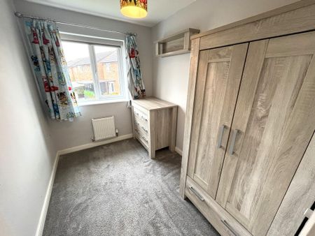 3 bedroom detached house to rent - Photo 2