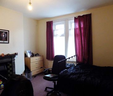 4 bedroom terraced house to rent - Photo 5