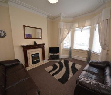 1 bed Room for Rent - Photo 2