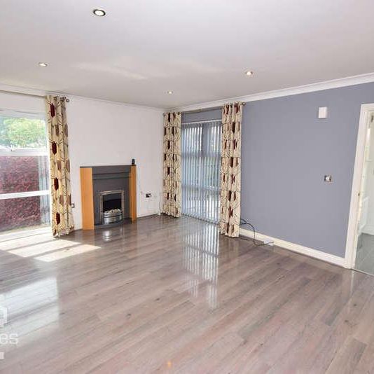 King Edward Avenue, Lytham St Annes, Lancashire, FY8 - Photo 1