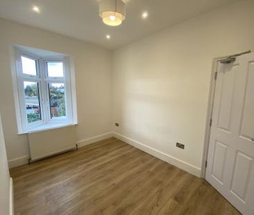 3 bedroom flat to rent - Photo 3