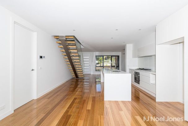 23A Devon Drive, DONCASTER EAST - Photo 1