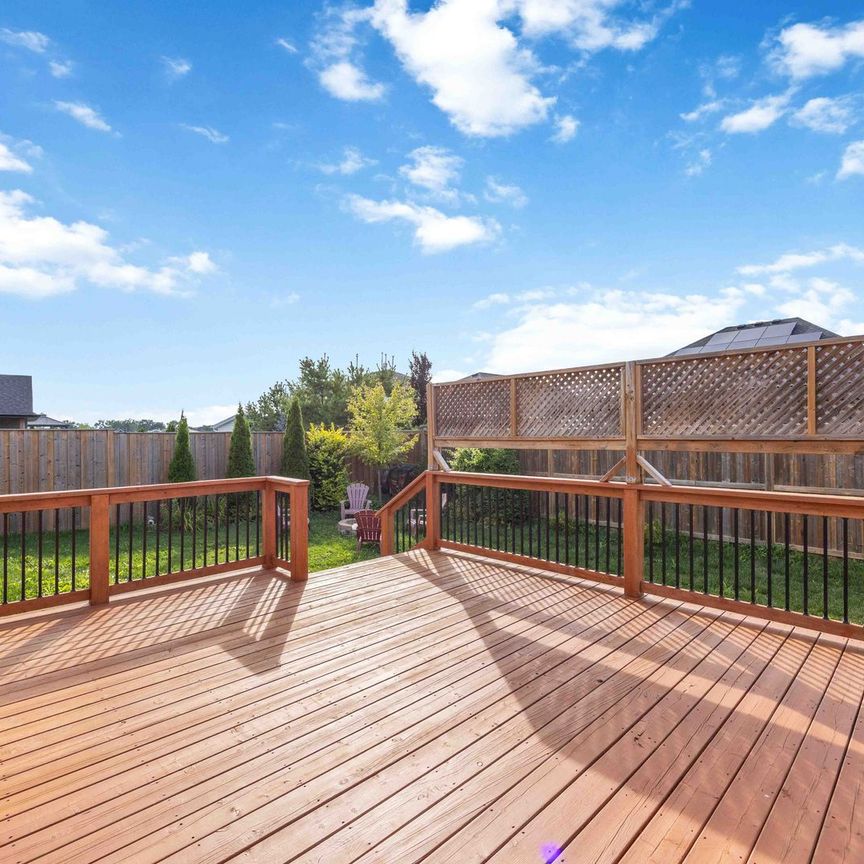 Bright &amp; Modern 4 Bedroom, 3 Bath Home in The Rapids - Photo 1