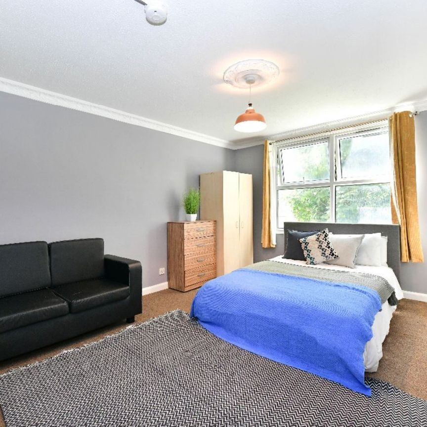 Room in a Shared House, Amhurst Road, E8 - Photo 1