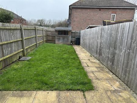 2 bedroom terraced house to rent - Photo 3