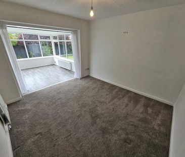 6 bedroom detached house to rent - Photo 1