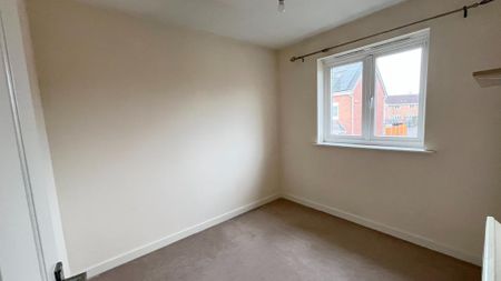 2 bedroom maisonette to rent - Photo 2