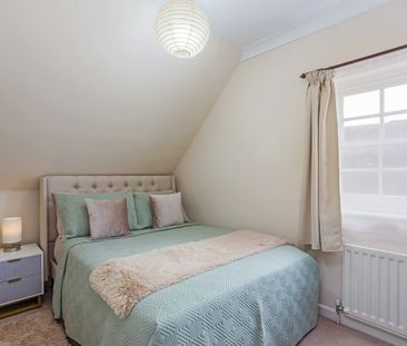 3 bedroom flat to rent - Photo 5