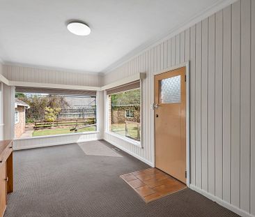 8 Thomson Street, Belmont - Photo 3