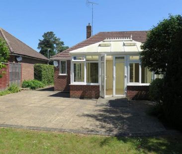 2 bedroom semi-detached bungalow to rent - Photo 5