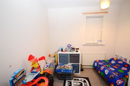 3 bed semi-detached house to rent in Grosvenor Crescent, Hebburn, NE31 - Photo 5