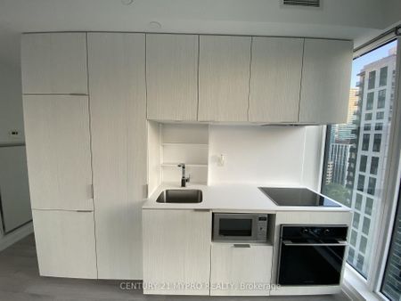88 North Condos and Lofts 77 , #2313 - Photo 3