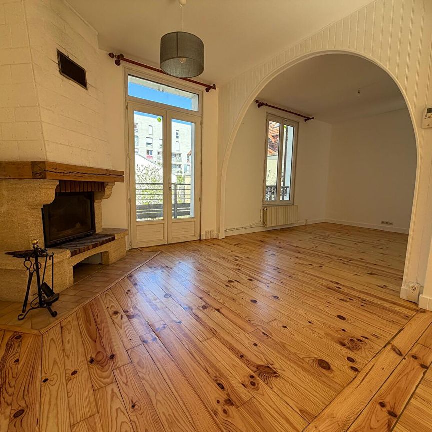 Location maison 7 pièces, 99.89m², Nanterre - Photo 1