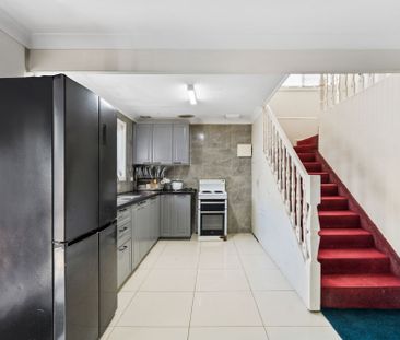 Neat & Convenient Living in the Heart of Woodridge - Photo 6