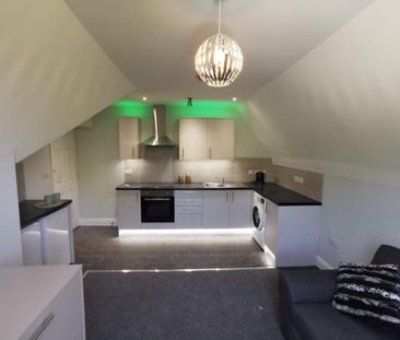 3 bedroom flat to rent - Photo 1