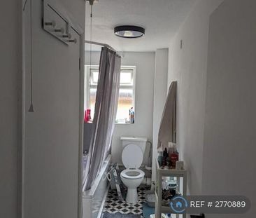 2 bedroom maisonette to rent - Photo 1
