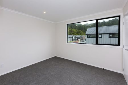 4 Raeble Walkington Lane, Wallaceville, Upper Hutt - Photo 5