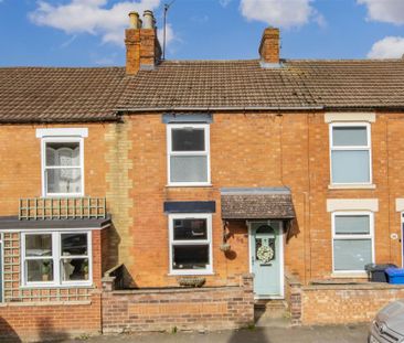 2 bed House - Mid Terrace To Let - Photo 2