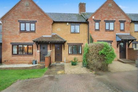 2 bedroom terraced house to rent - Photo 2