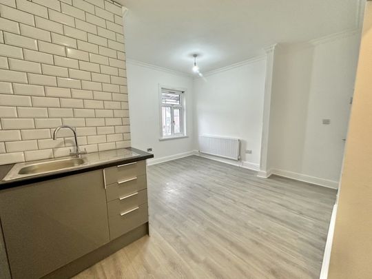 Hartlepool Road, Coventry - - Photo 1