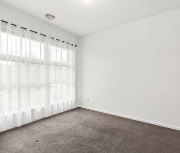 Like New & Ready to call HOME! - Photo 3