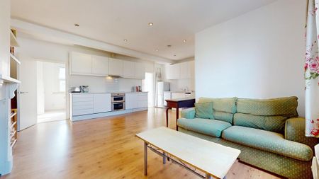 2 bedroom flat to rent - Photo 3