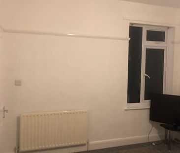 Room in a Shared House, Portland Road, BN3 - Photo 5