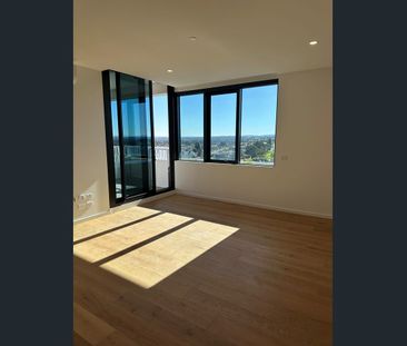 Stylish Apartment With Amazing Amenitites - Photo 1