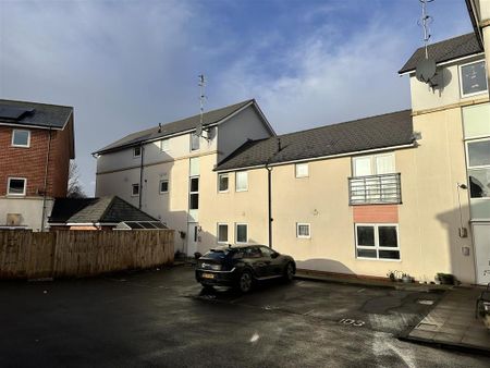 2 bedroom flat to rent - Photo 3