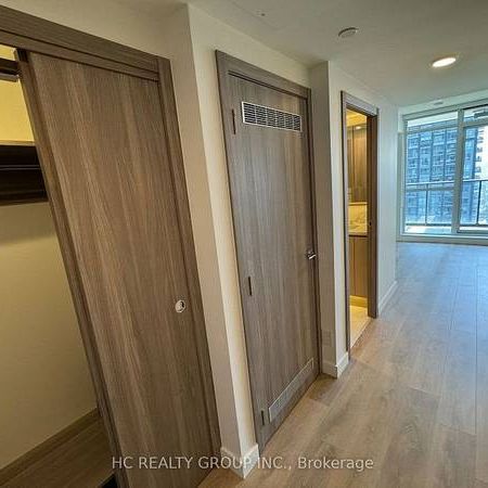 1 Bed & 1 Bath - Central Condos - 38 Wdmer - Photo 4